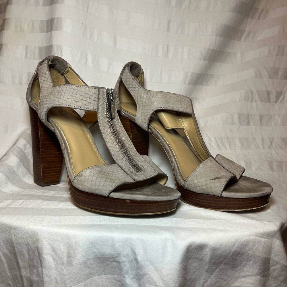 Michael Kors Grey Snakeskin Embossed Platform Sandals Front Zip Heel 8.5